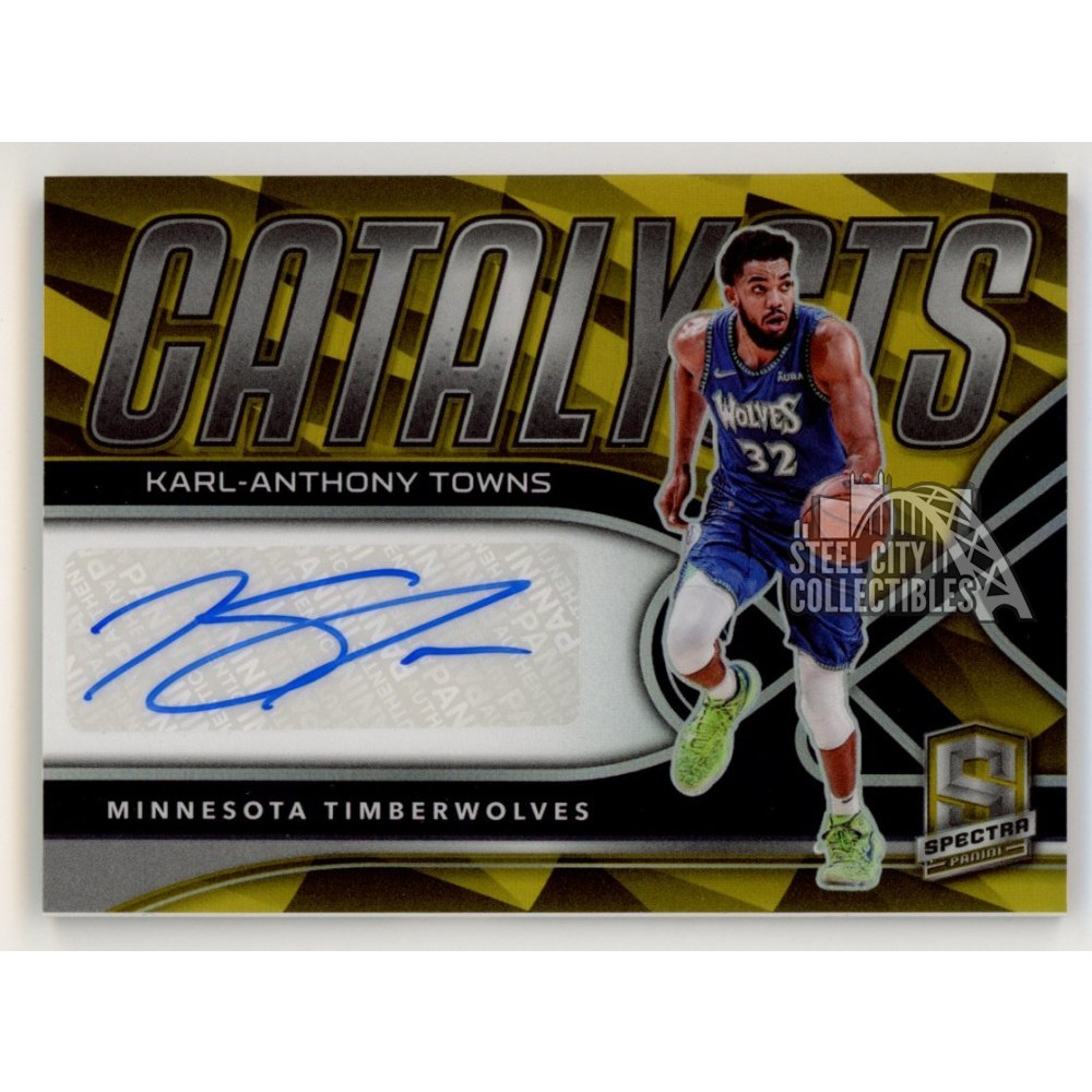 Karl Anthony Towns Panini Spectra Catalysts Gold Autograph Card