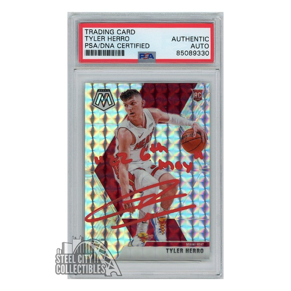 Tyler Herro 2019-20 Panini Mosaic Silver Autograph Rookie Card 