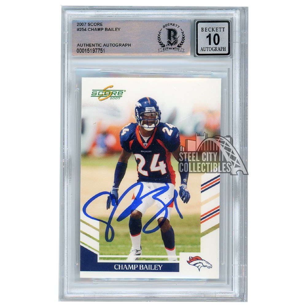 Super Bowl memorabilia scores with collectors