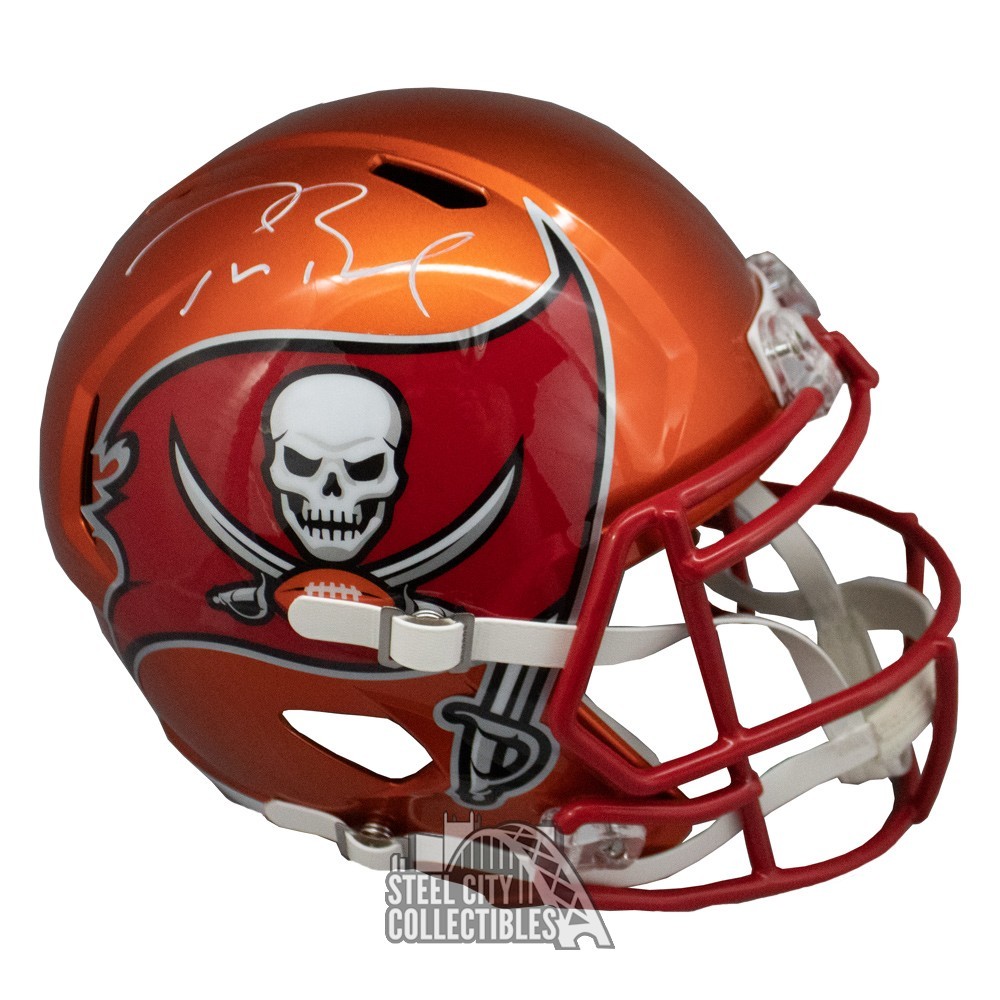 : Tom Brady Autographed Buccaneers AMP Replica Full-Size Football  Helmet - Fanatics LOA : Collectibles & Fine Art