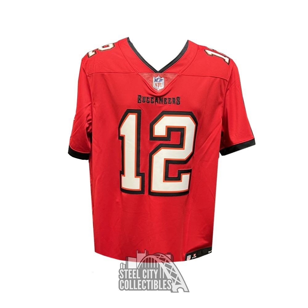 Tom Brady Autographed Buccaneers White Limited Nike Jersey