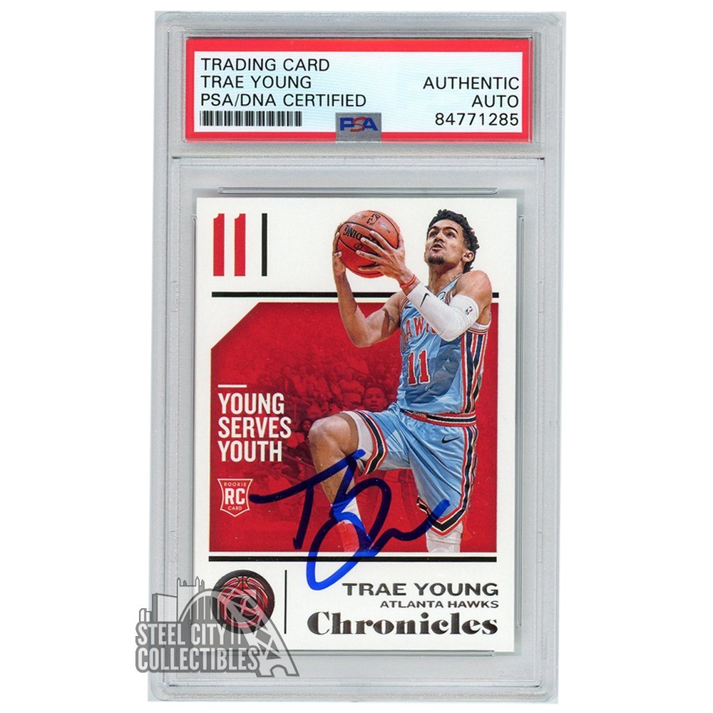 Trae Young 2018-19 Panini Chronicles Autograph RC Card #94 PSA/DNA