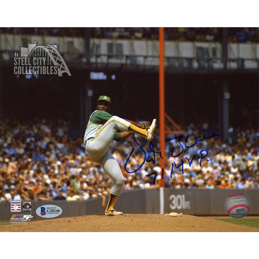 Vida Blue 71 CY Autographed Oakland Athletics 8x10 Photo (Gray