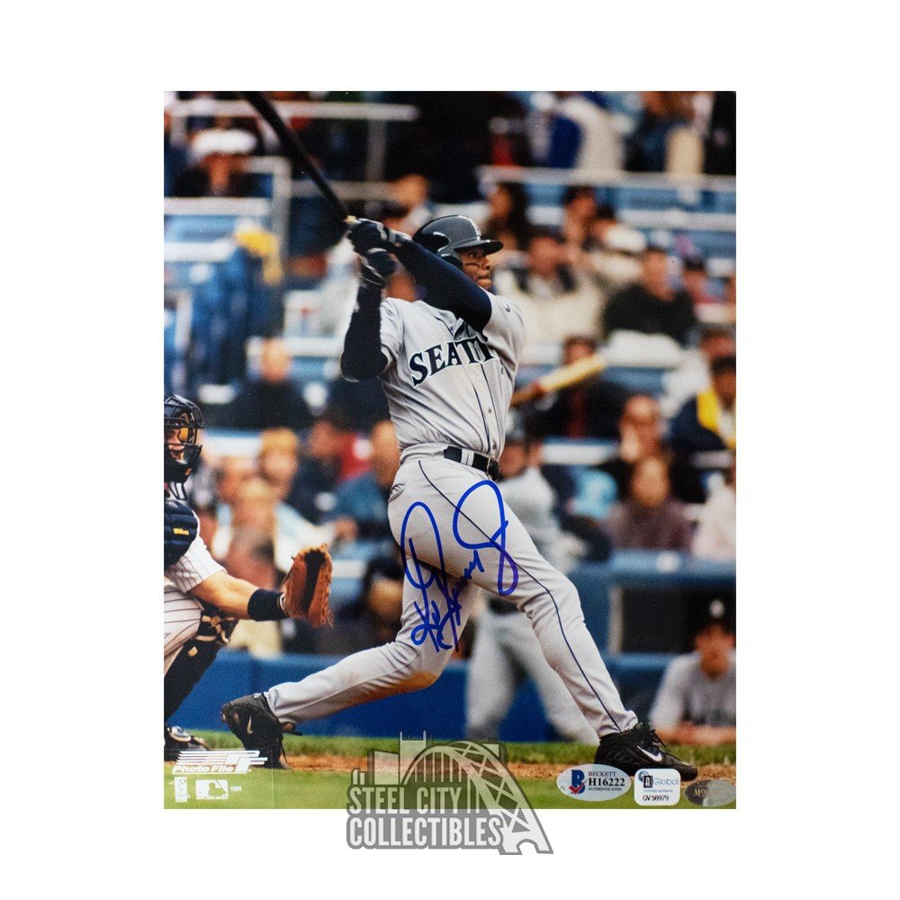 SEATTLE MARINERS KEN GRIFFEY JR SIGNED 8 X 10 AUTOGRAPHED PHOTO