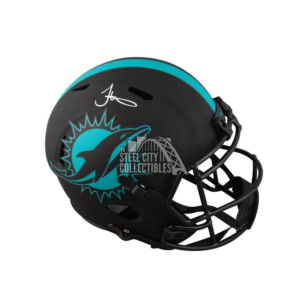 Tyreek Hill Autographed Miami Dolphins Lunar Eclipse Authentic Full-Size  Football Helmet - BAS (Black Ink)