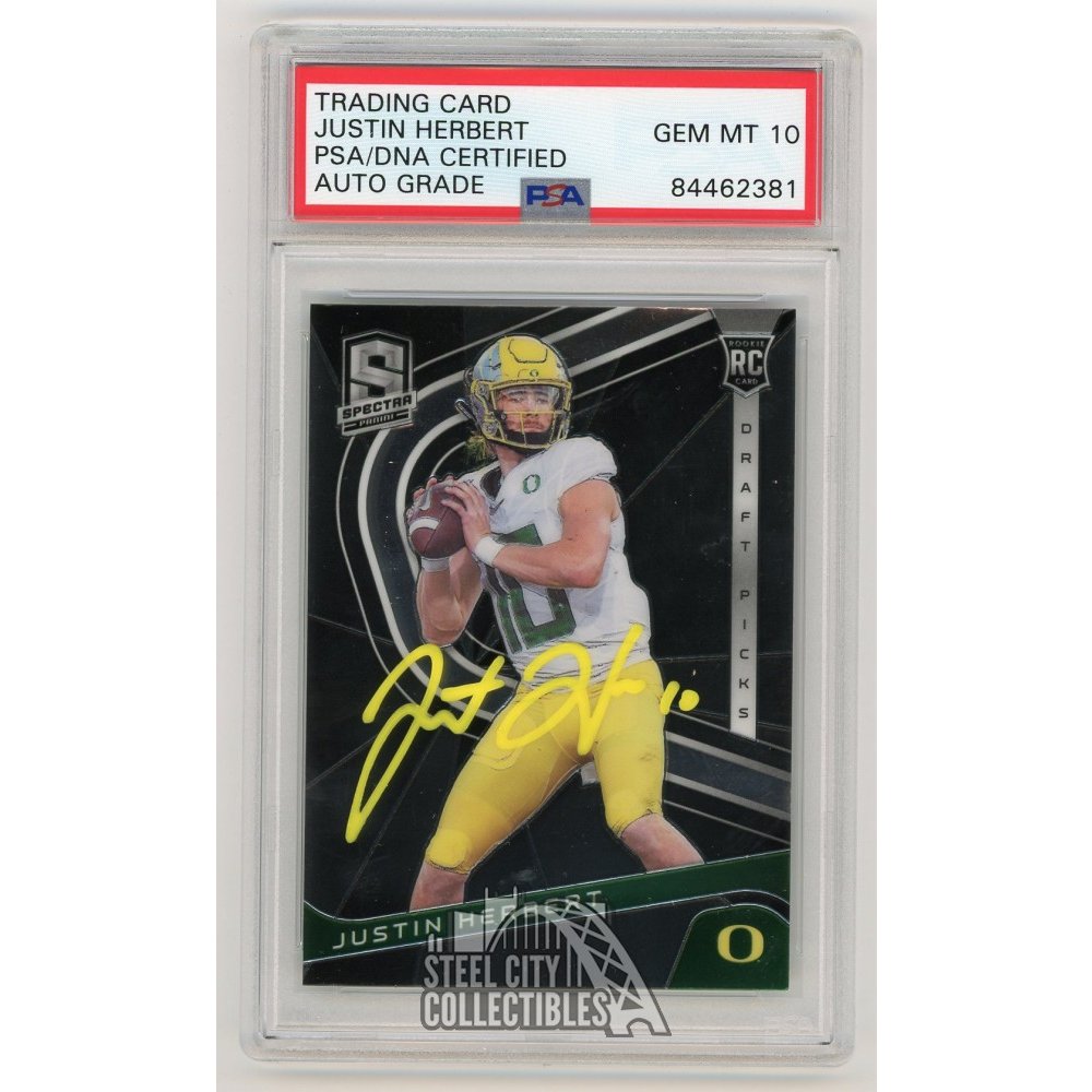 Justin Herbert 2020 Panini Chronicles Draft Picks Spectra Auto Rookie Card  #4 - PSA/DNA 10