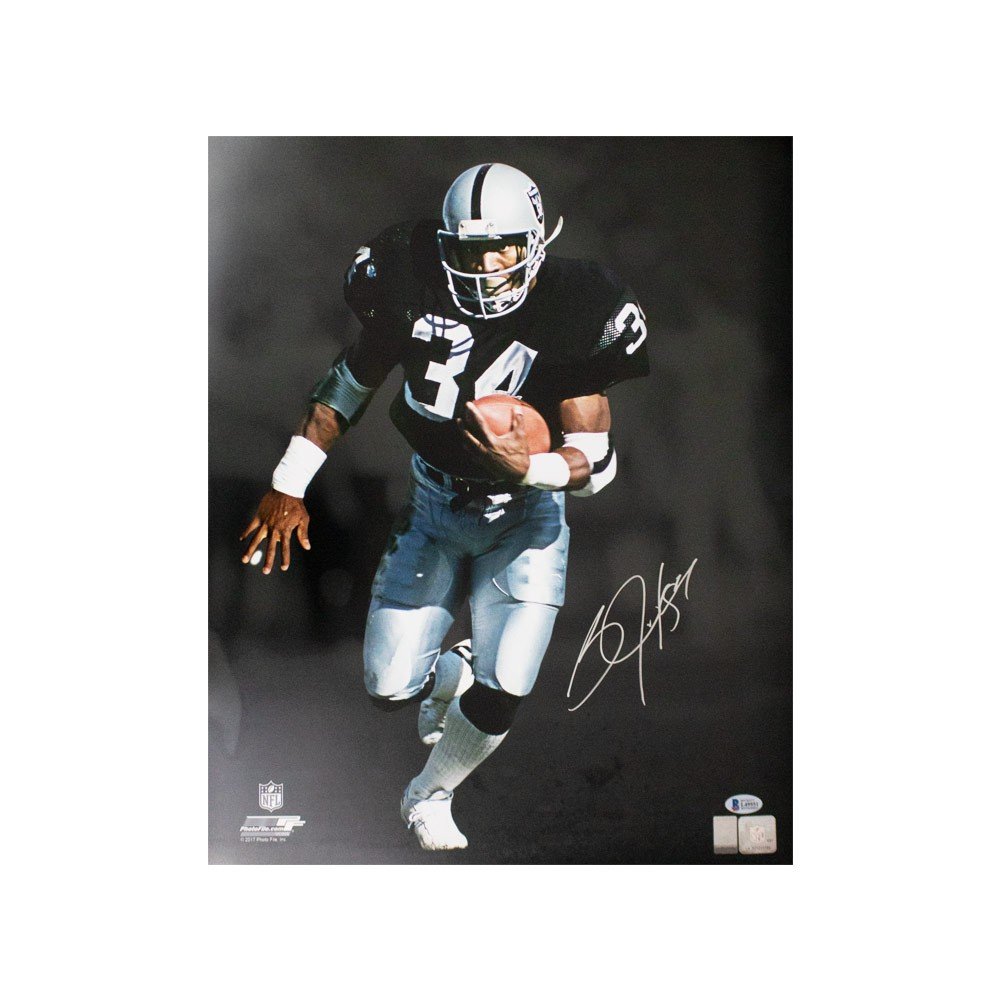 Bo Jackson Autographed Photograph - 16x20 Beckett