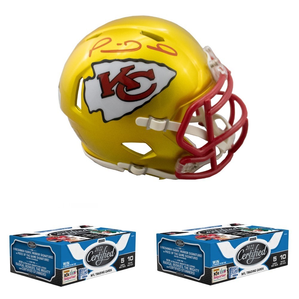 Patrick Mahomes Autographed Kansas City Chiefs Flash Mini Football Helmet -  BAS