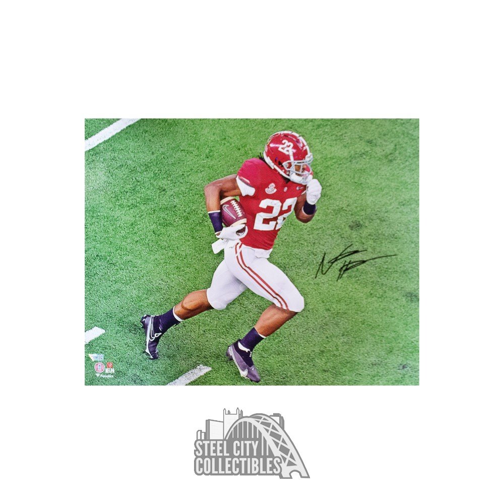 Najee Harris Alabama Crimson Tide Autographed 16 x 20 Crimson Jersey  Running Photograph