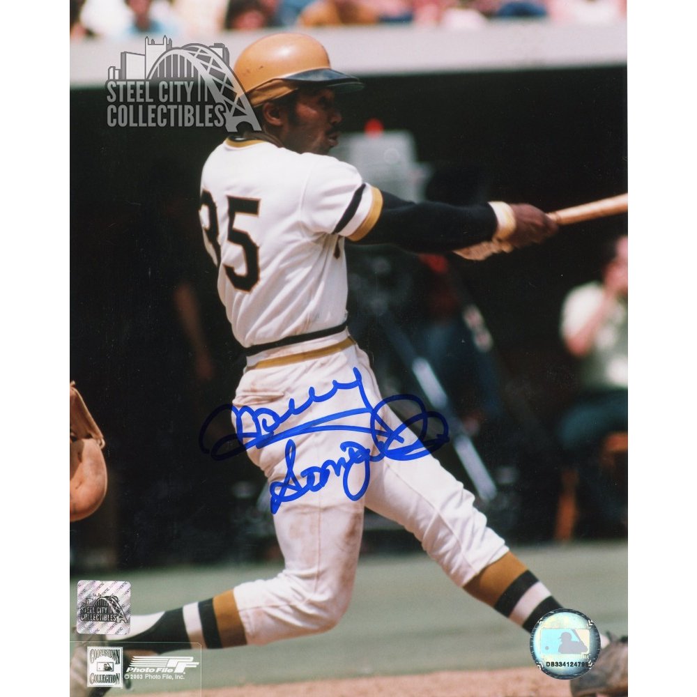 Manny Sanguillen Swinging Away Unsigned Licensed 8x10 Photo