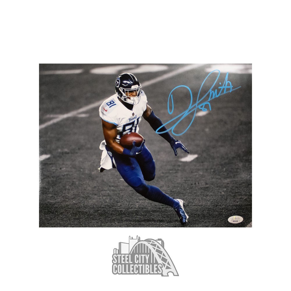 Jonnu Smith Autographed Tennessee Titans 11x14 Photo - JSA COA (Jumping)