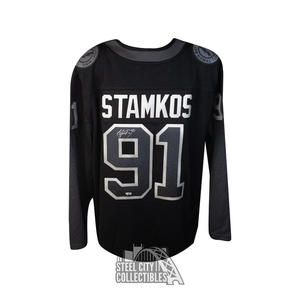 Steven Stamkos Tampa Bay Lightning Autographed 2022-23 Reverse Retro Hockey Puck