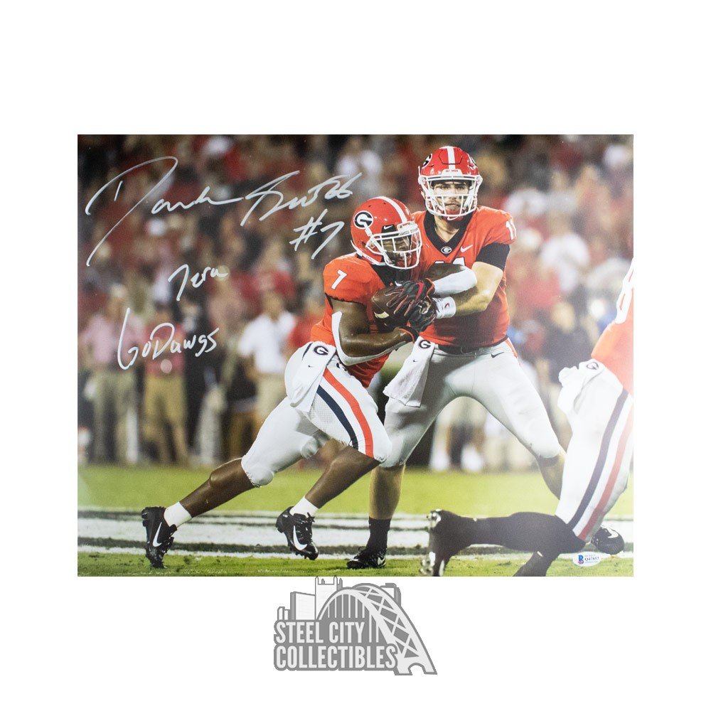 D'Andre Swift Autographed Georgia Bulldogs 8x10 Photo - BAS COA