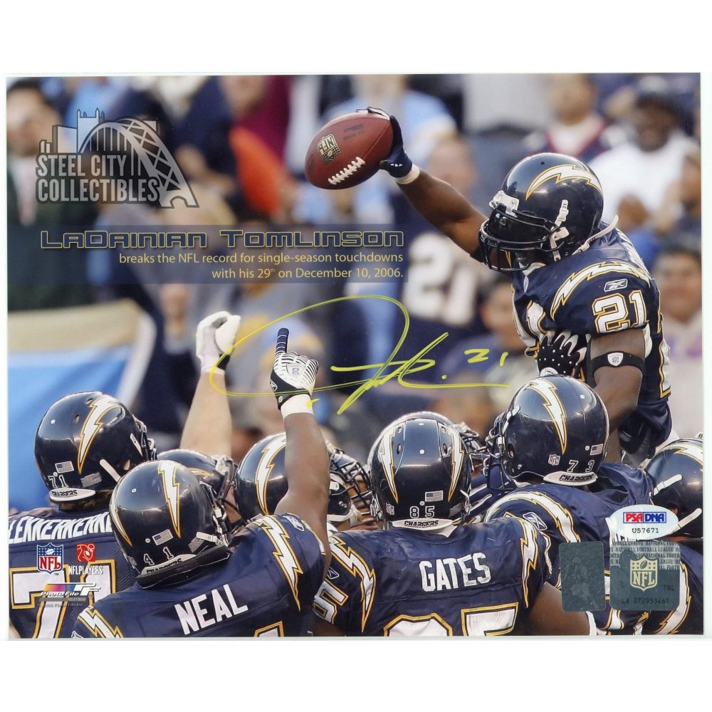 LaDainian Tomlinson Autographed San Diego Chargers 8x10 Photo - PSA/DNA COA  (D)