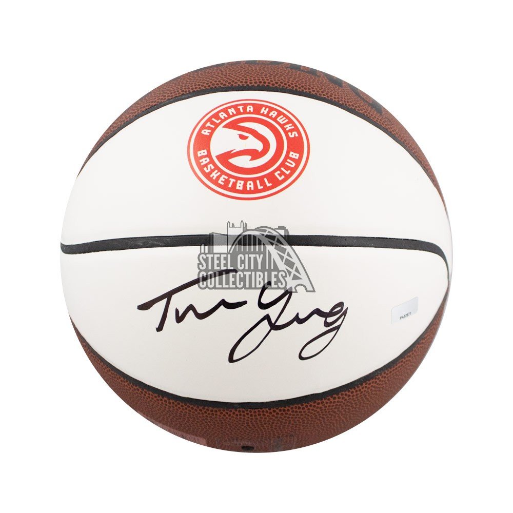 Trae Young Signed Hawks Jersey (Panini COA)