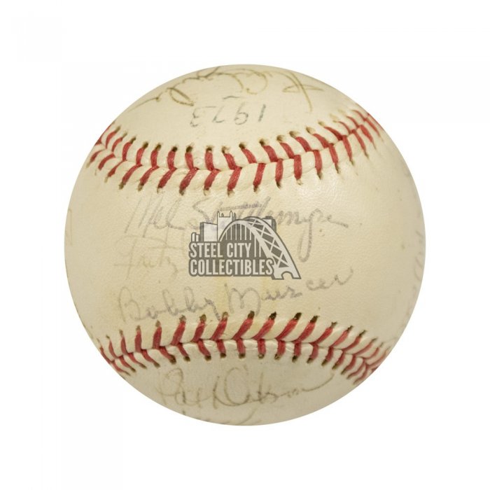 1973 New York Yankees Team Autographed Baseball - BAS LOA (21 ...