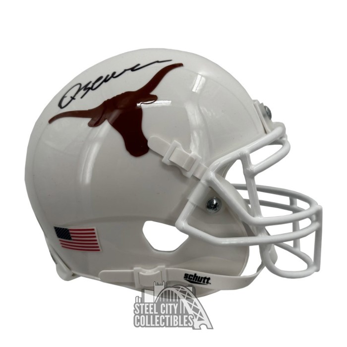 Bijan Robinson Autographed Texas Longhorns Mini Helmet – Beckett