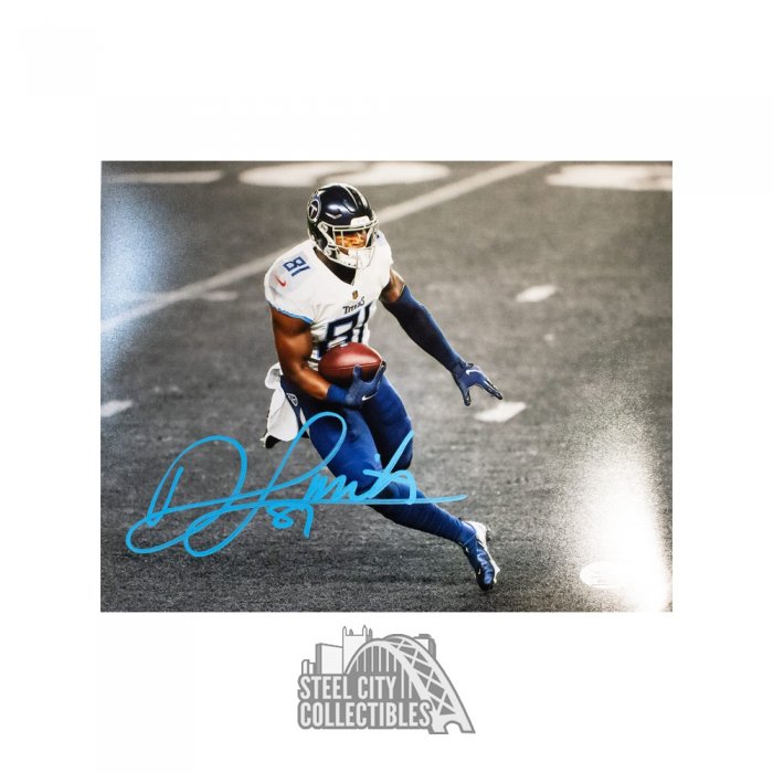 Jonnu Smith Autographed Tennessee Titans 11x14 Photo - JSA COA (Jumping)