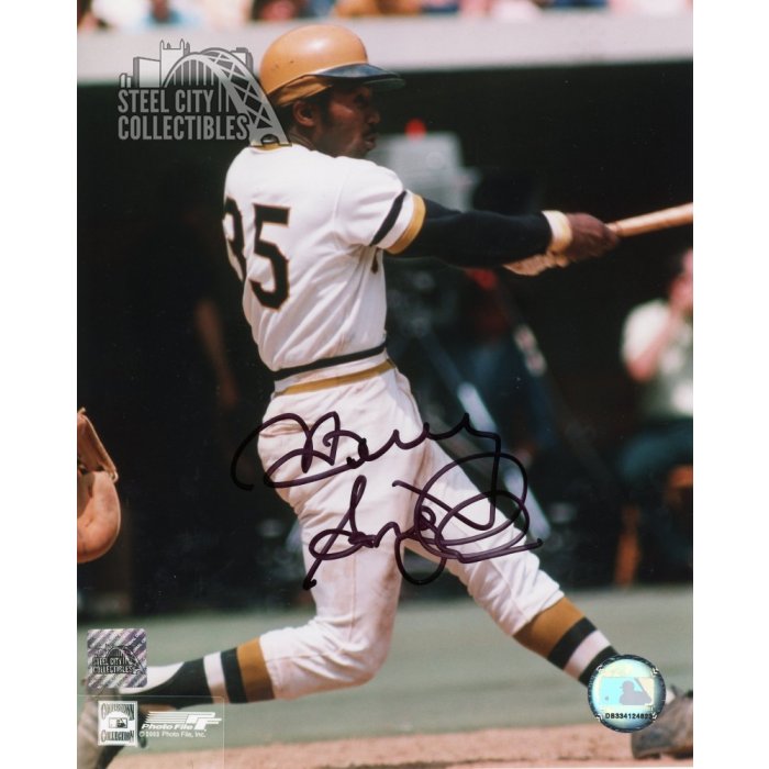 Manny Sanguillen Swinging Away Unsigned 8X10 Photo