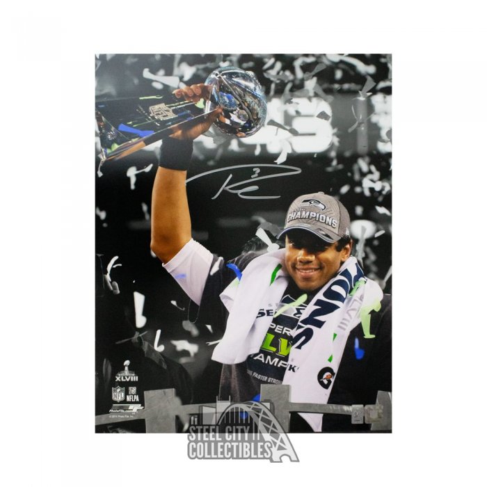 RUSSELL WILSON AUTOGRAPHED FRAMED 16X20 PHOTO SEATTLE SEAHAWKS RW HOLO –  Super Sports Center